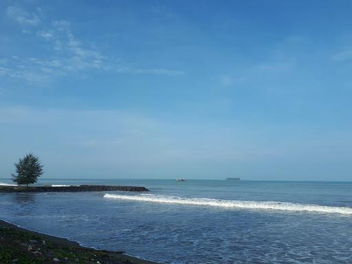 Sandee Selayang Pandang Beach Photo