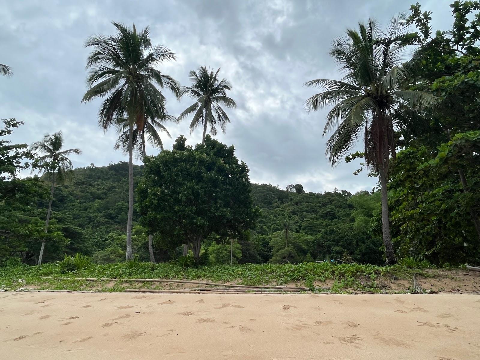 Sandee Penangentengan Beach Photo