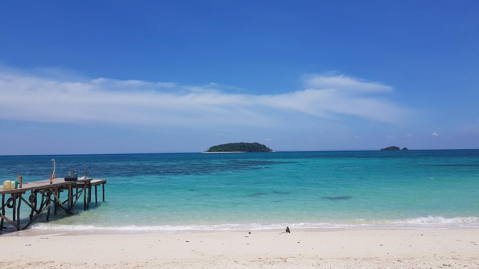 Sandee Maliangin Islands