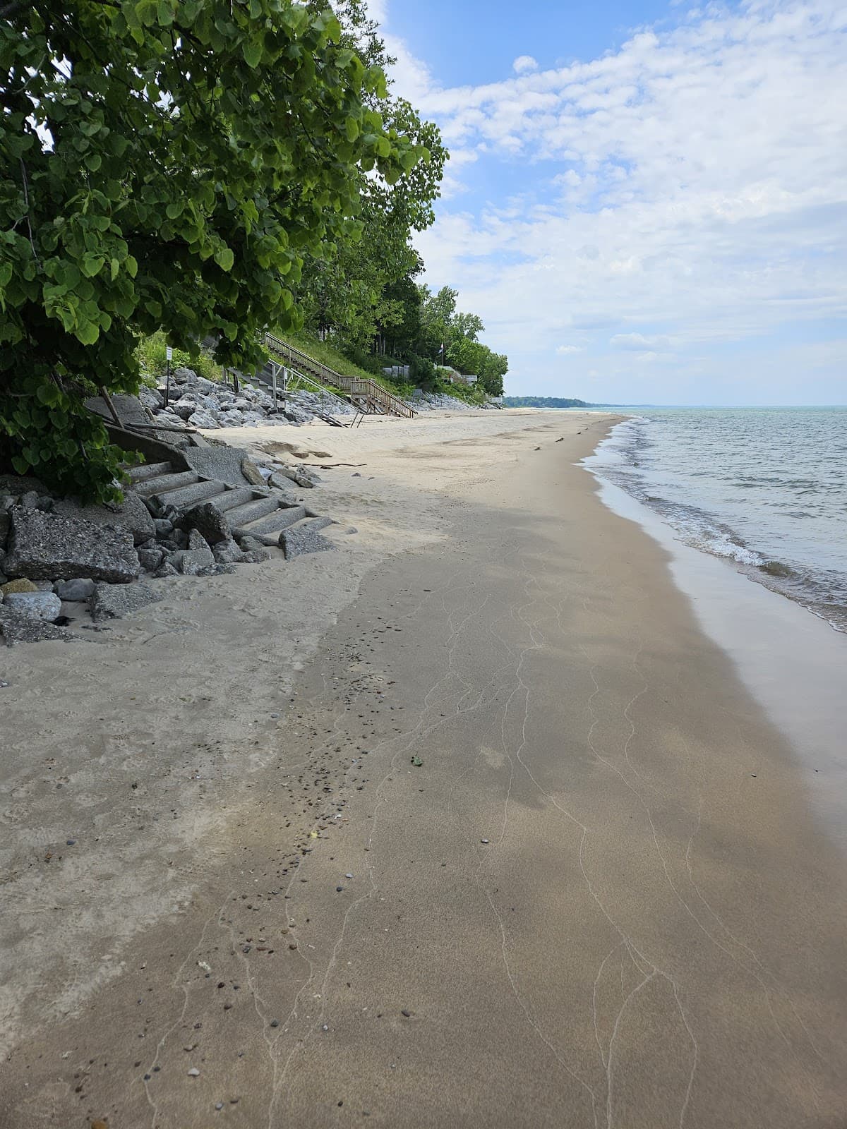 Sandee Pier Street Beach Photo