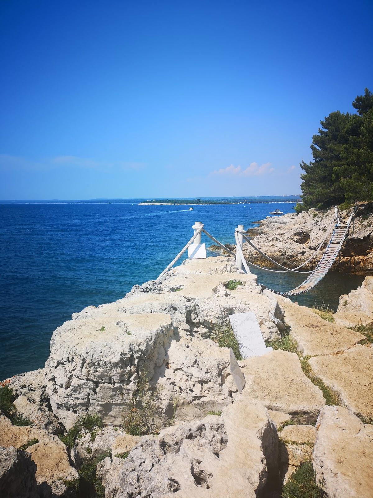 Sandee Prostina Beach
