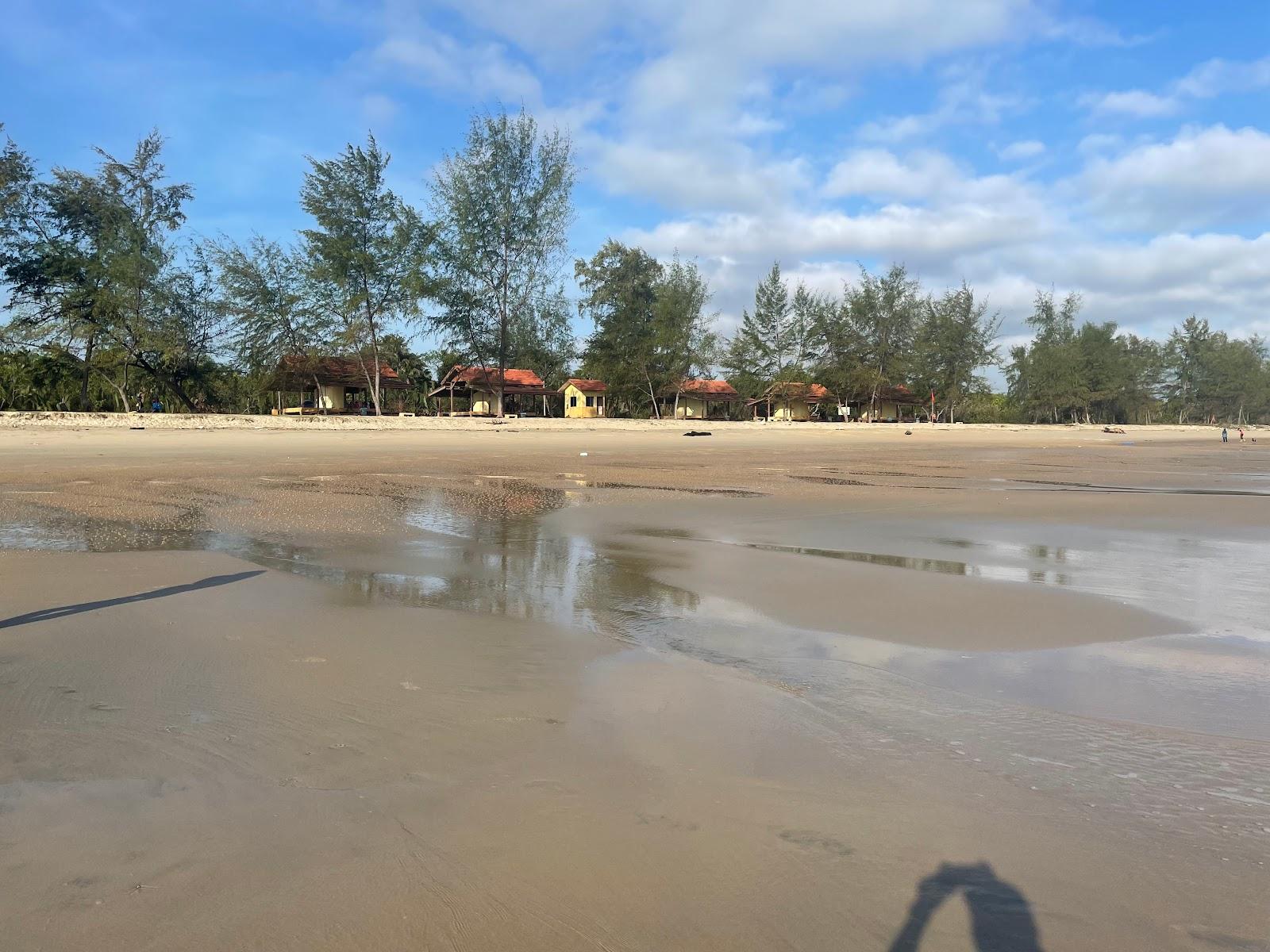 Sandee Pantai Air Leleh