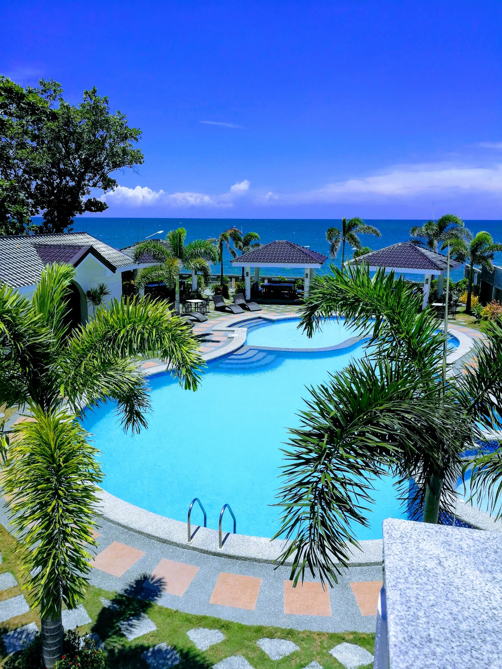 Sandee Jorisan Waterfront Resort Photo
