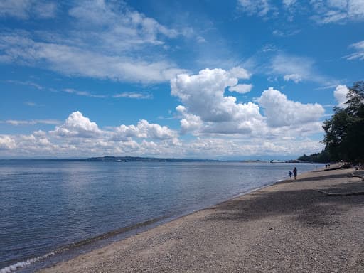 Sandee Point Defiance Photo