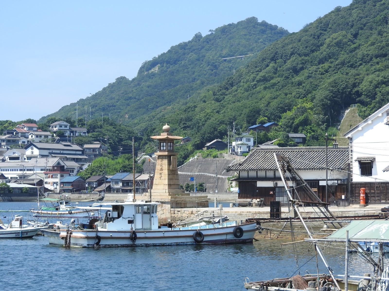 Sandee Tomo No Ura Beach Photo