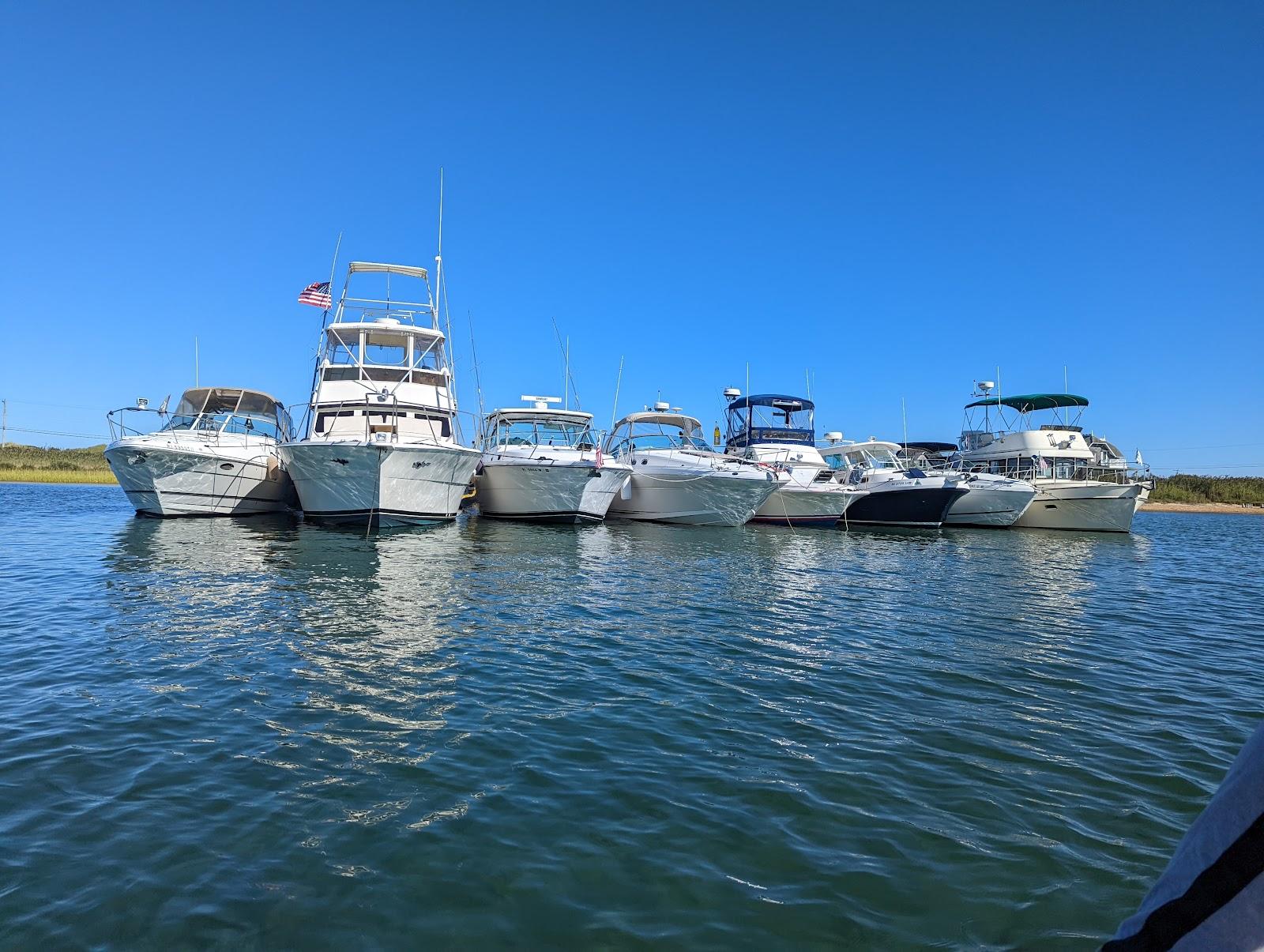 Sandee Dinghy Beach