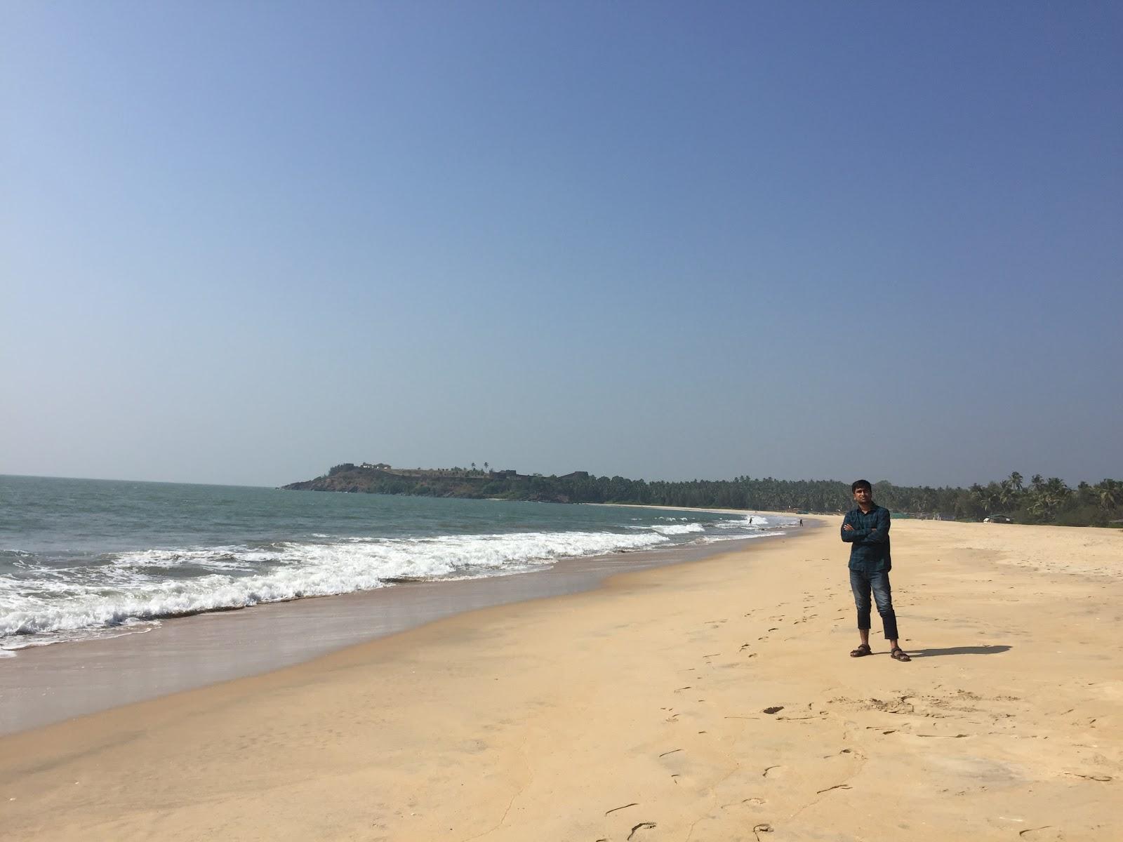 Sandee Pallikare Beach