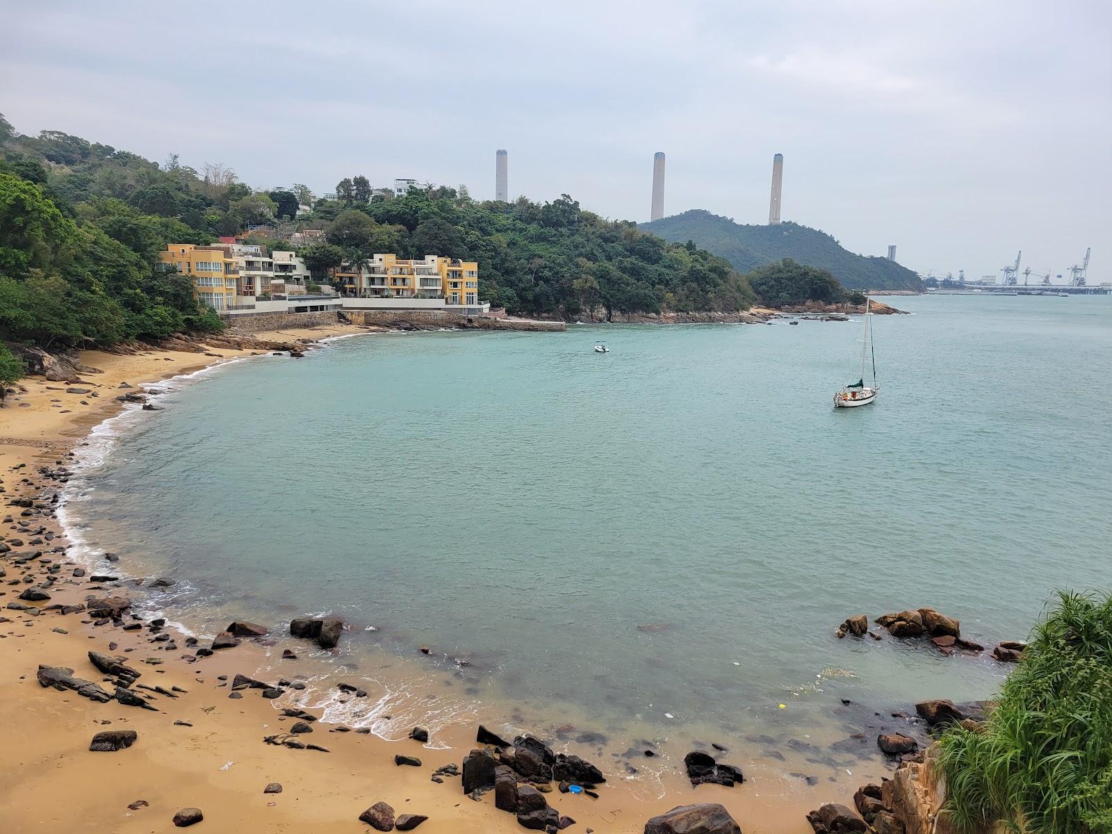 Sandee Nga Kau Wan / Ya Jiao Wan