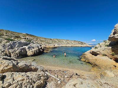 Sandee - Calanque De L'Huile