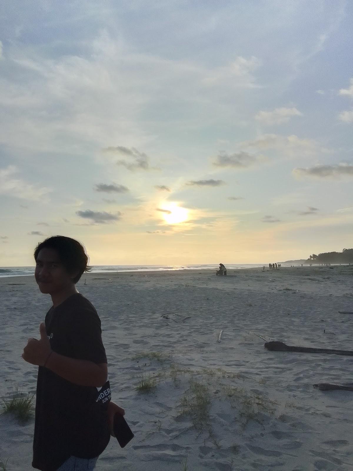 Sandee Pantai Along Kec. Salang
