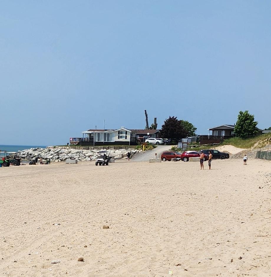 Sandee Elco Beach