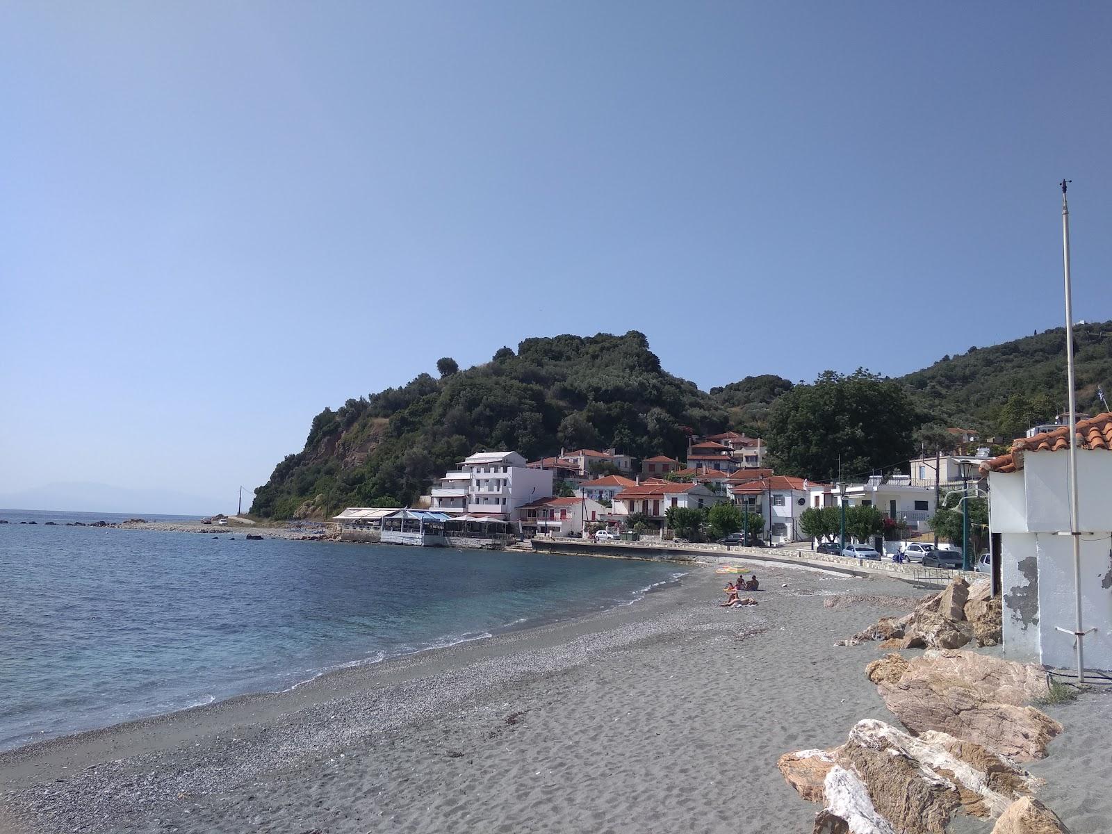 Sandee Karkatzuna Beach
