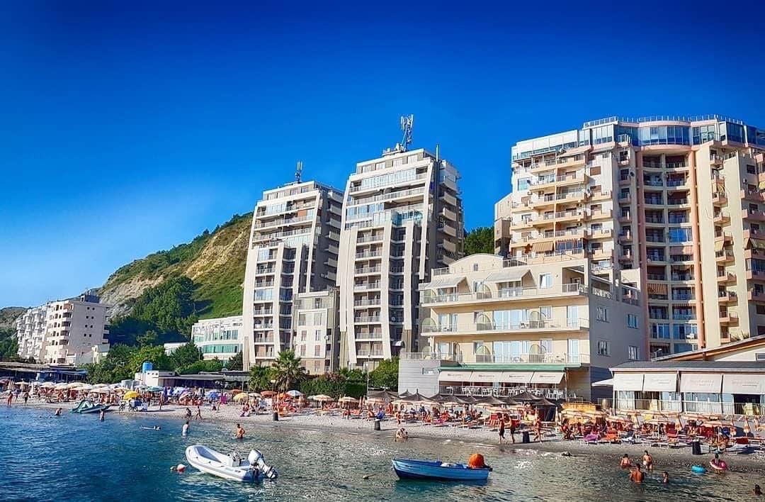 Sandee Durres
