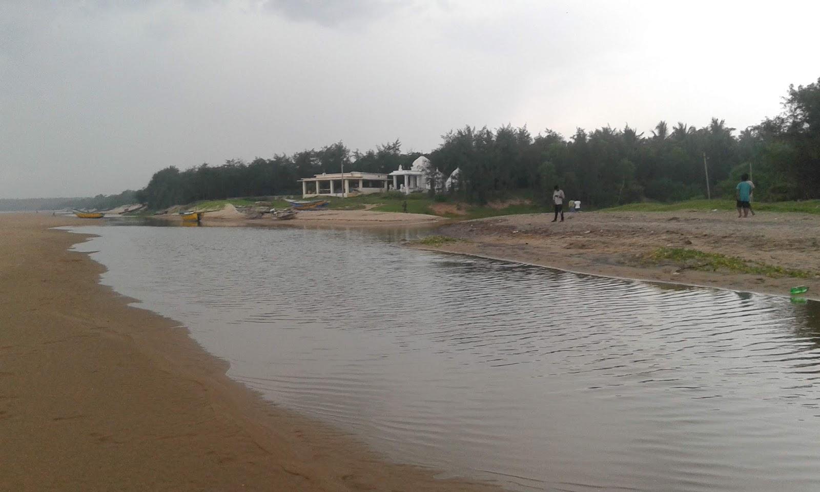 Sandee Geddavuru Beach