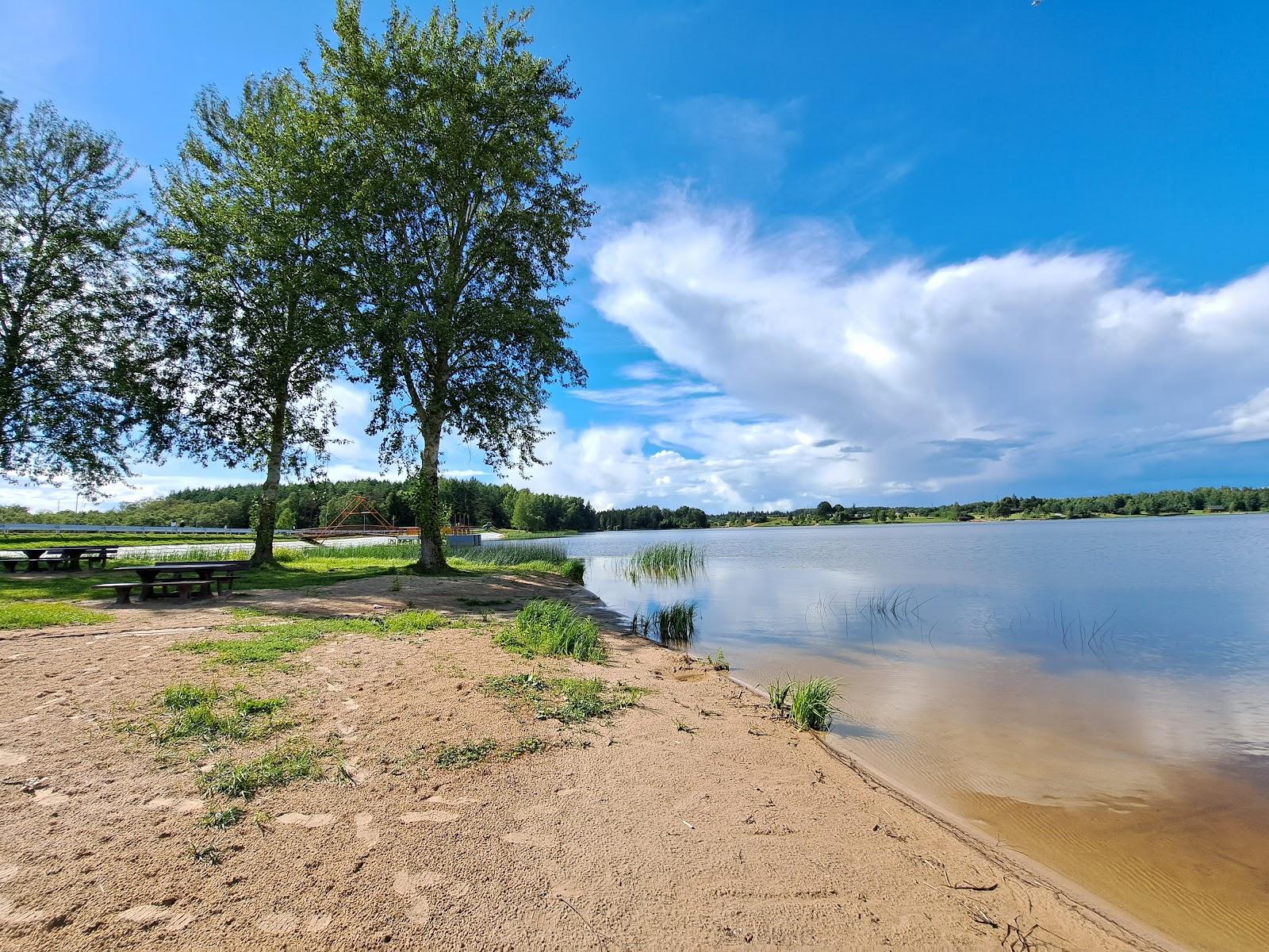 Sandee Utena Pond Beach