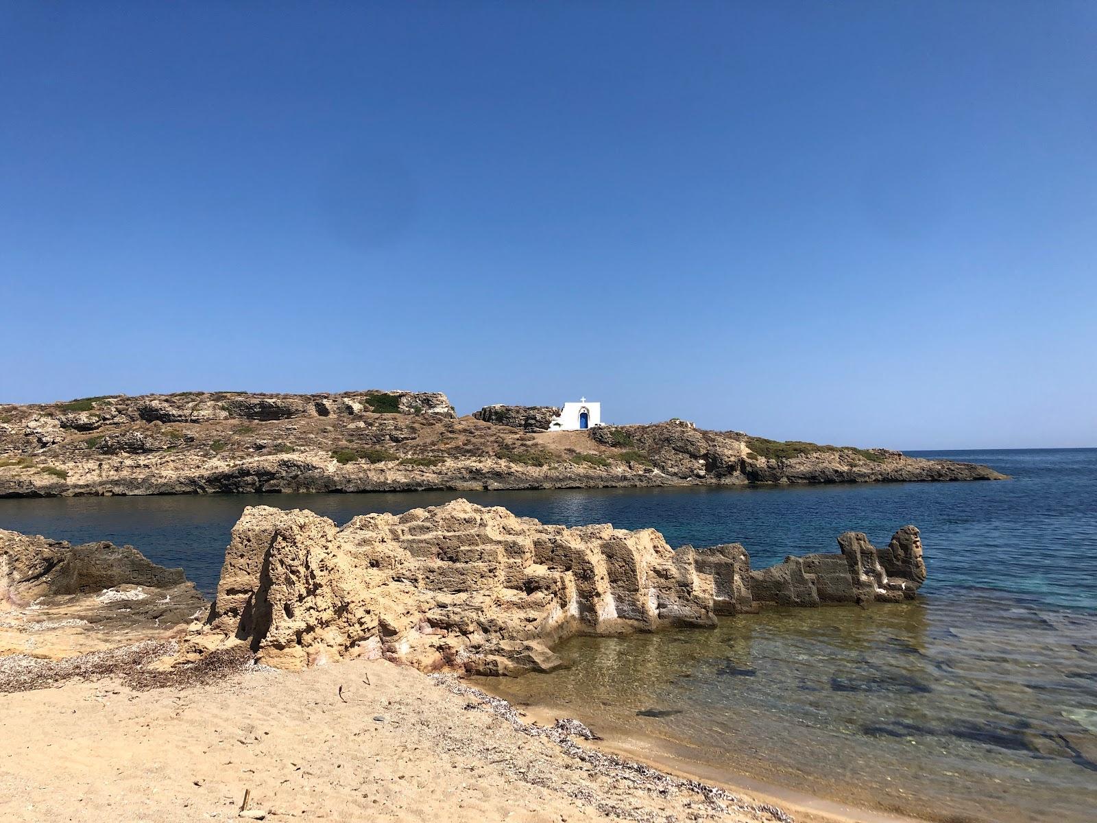 Sandee Pouria Beach
