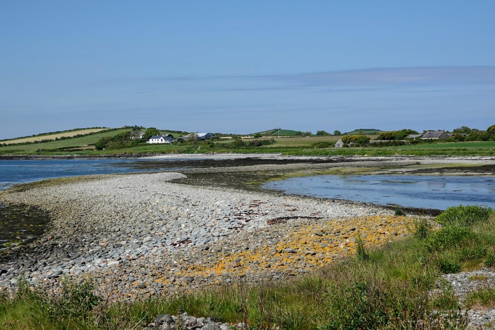 Sandee Bar Hall Bay