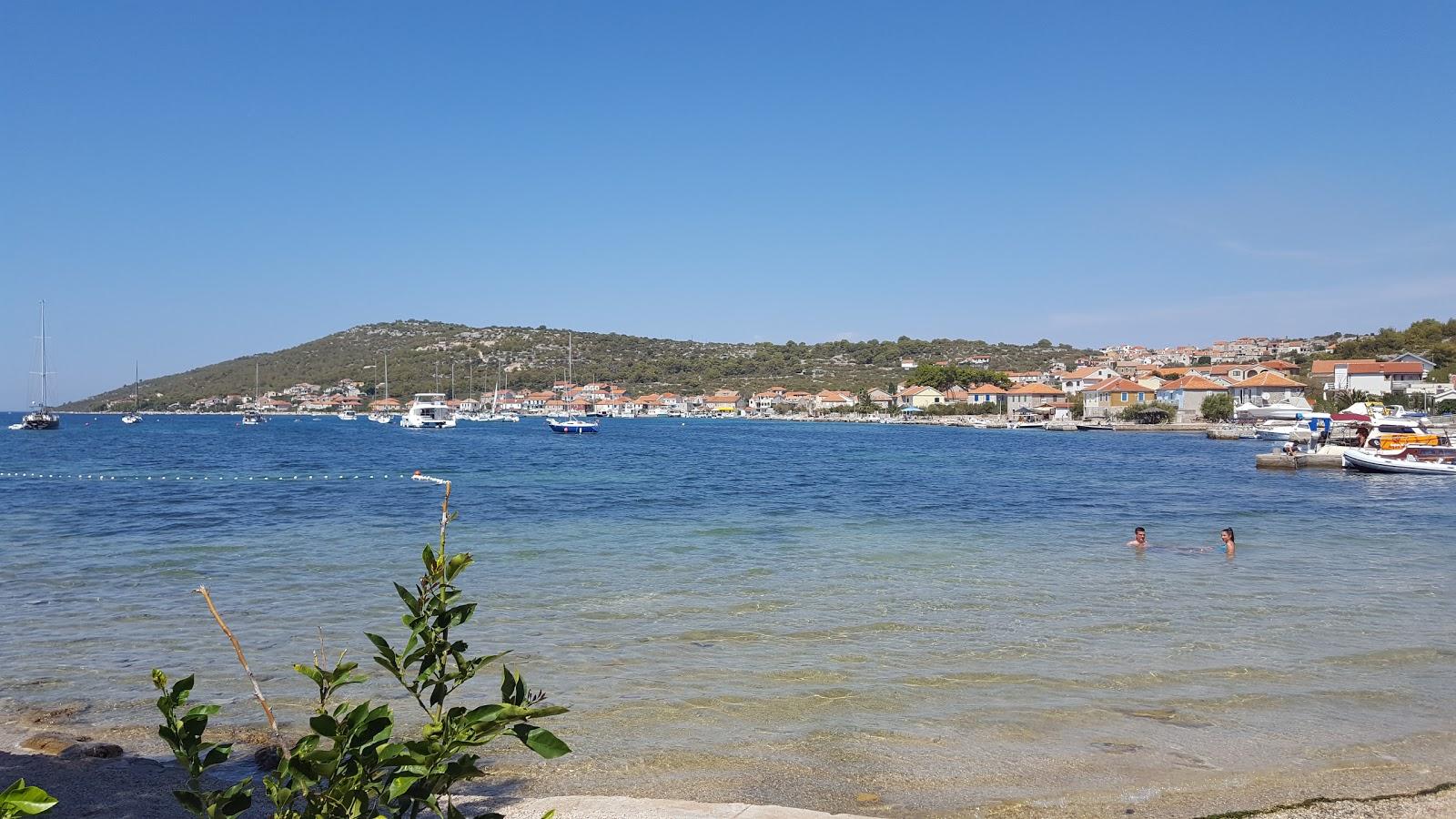 Sandee Polokva Beach