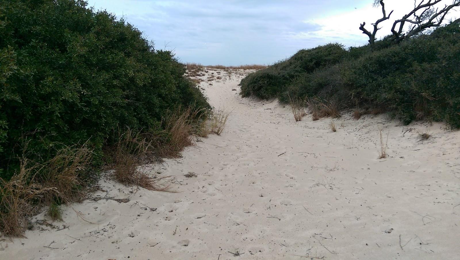 Sandee E Beach