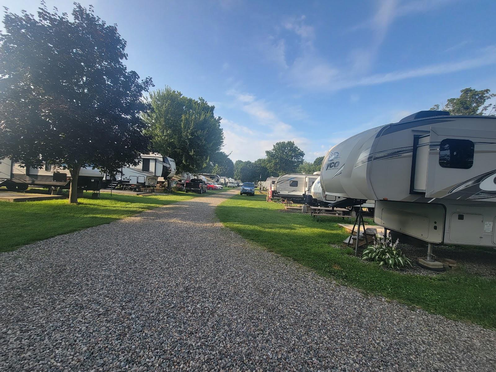 Sandee Cottonwood Resort