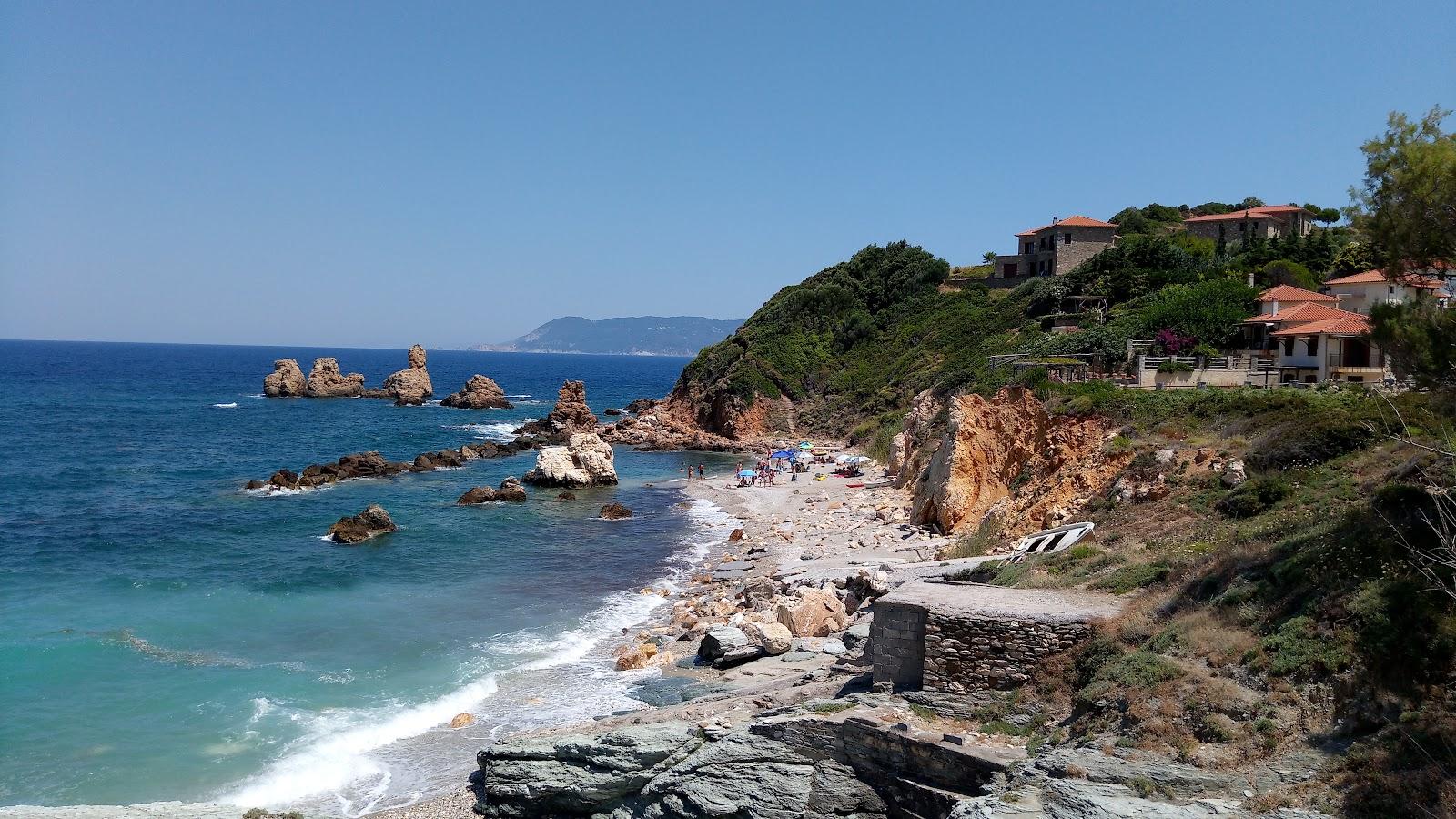 Sandee Mourtias Beach