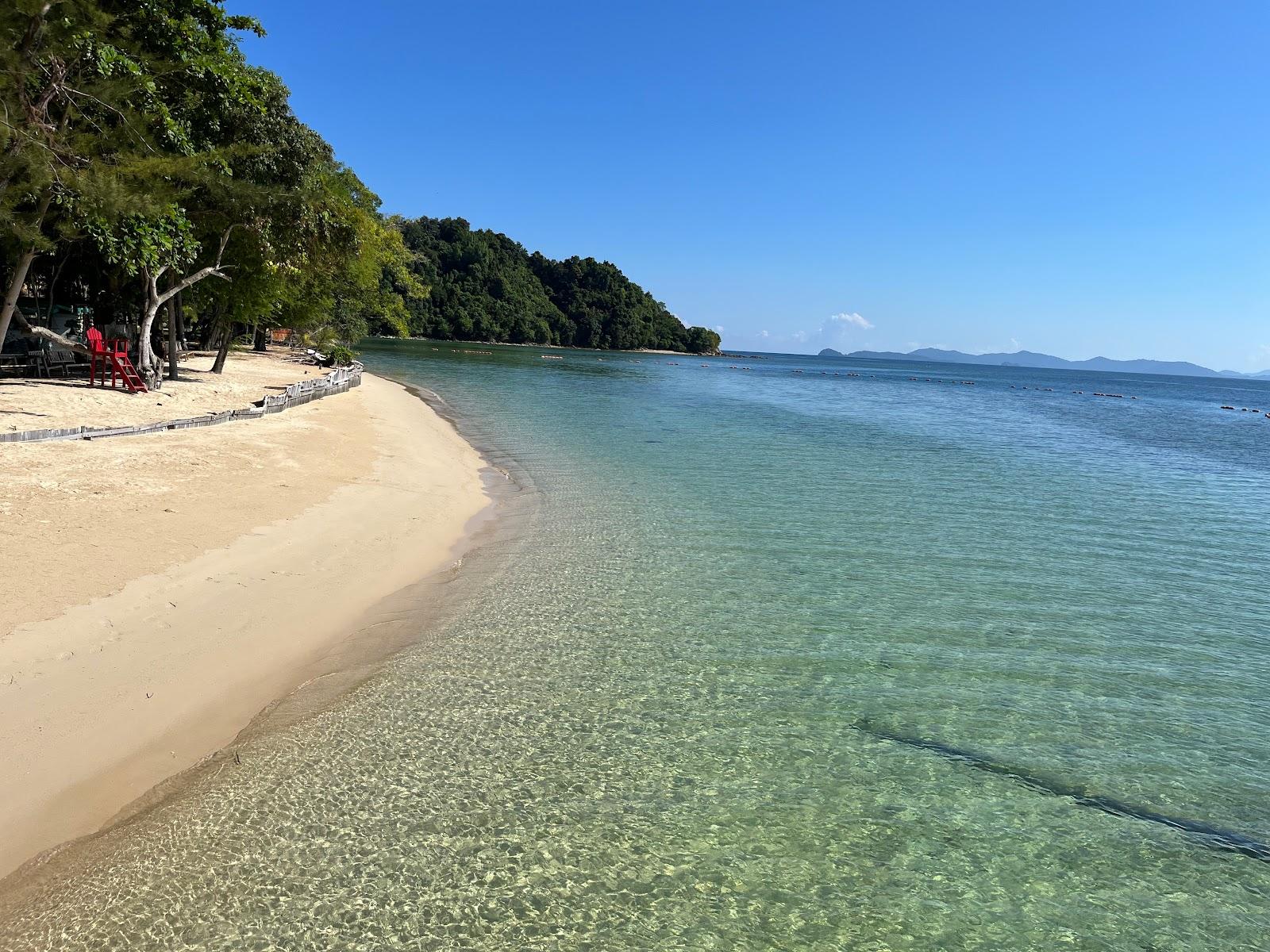 Sandee Dinawan Island