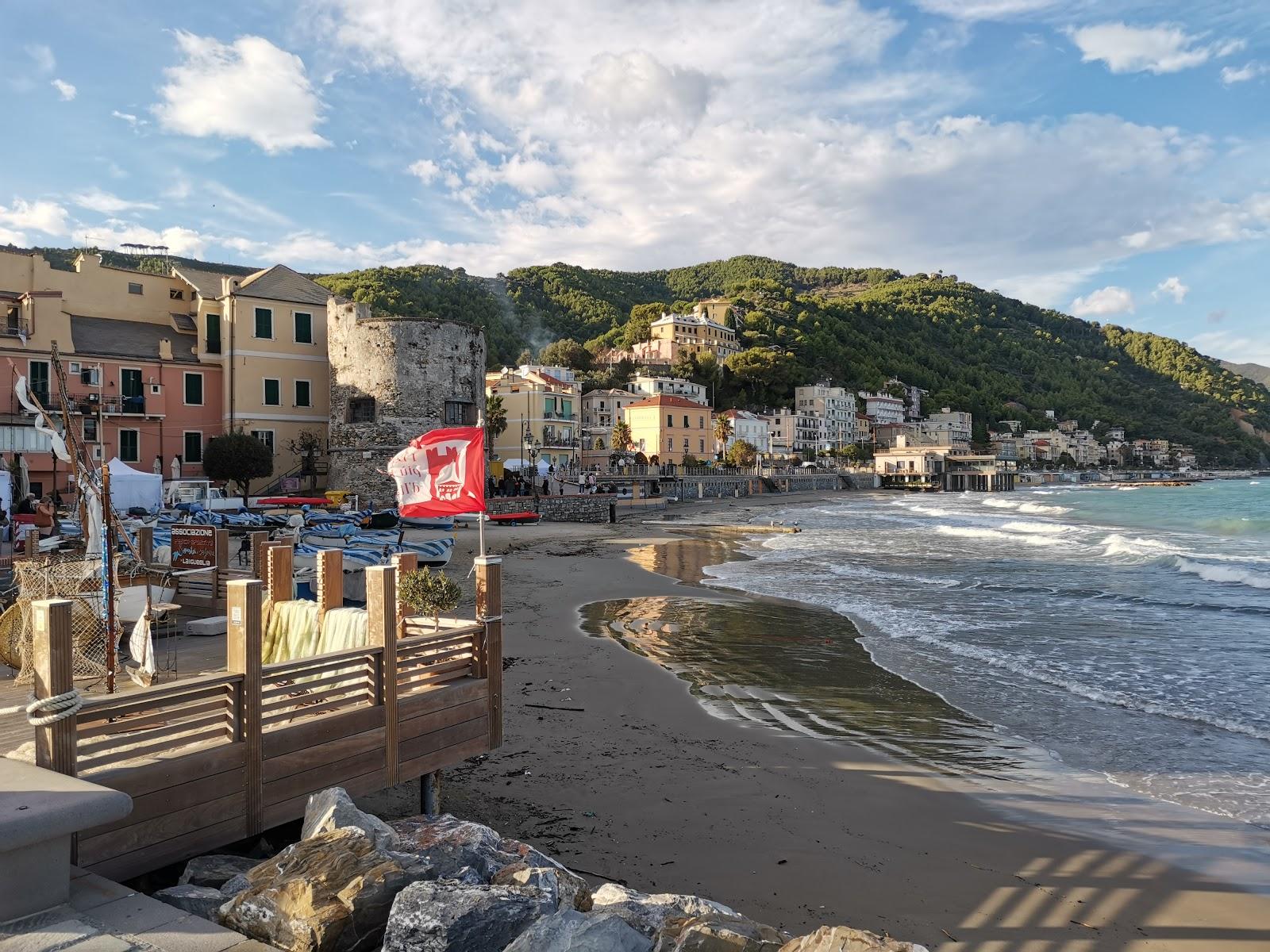 Sandee Martinsicuro Spiaggia Libera Tre Photo