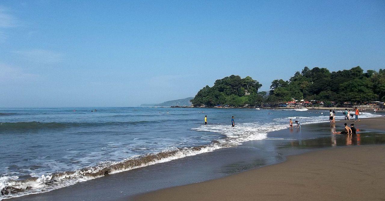 Sandee Pantai Pelabuahan Photo