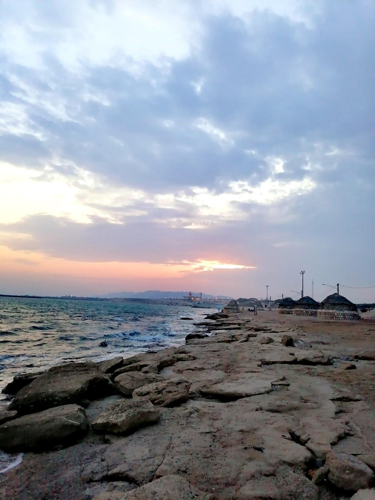 Sandee Sadaf Beach