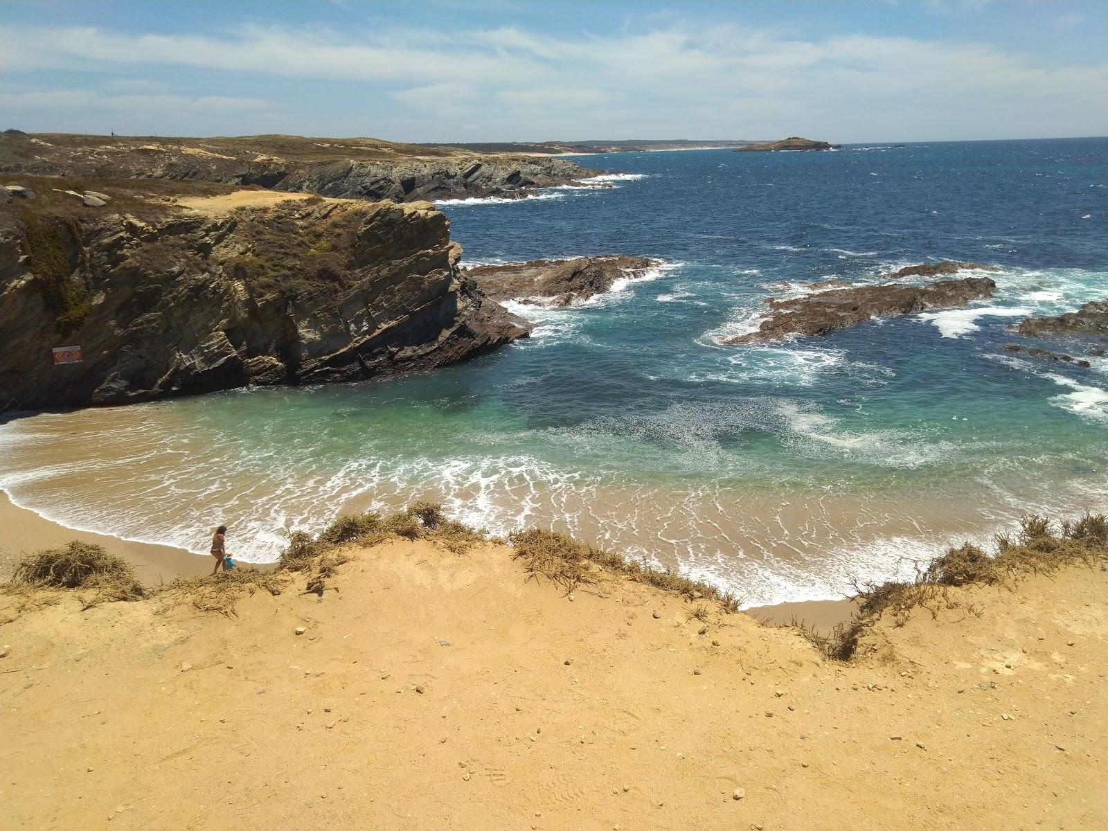 Sandee - Praia Dos Buzinhos