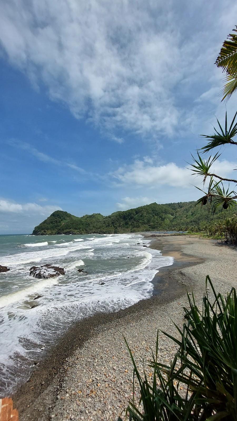 Sandee Watu Bale Kebumen Beach