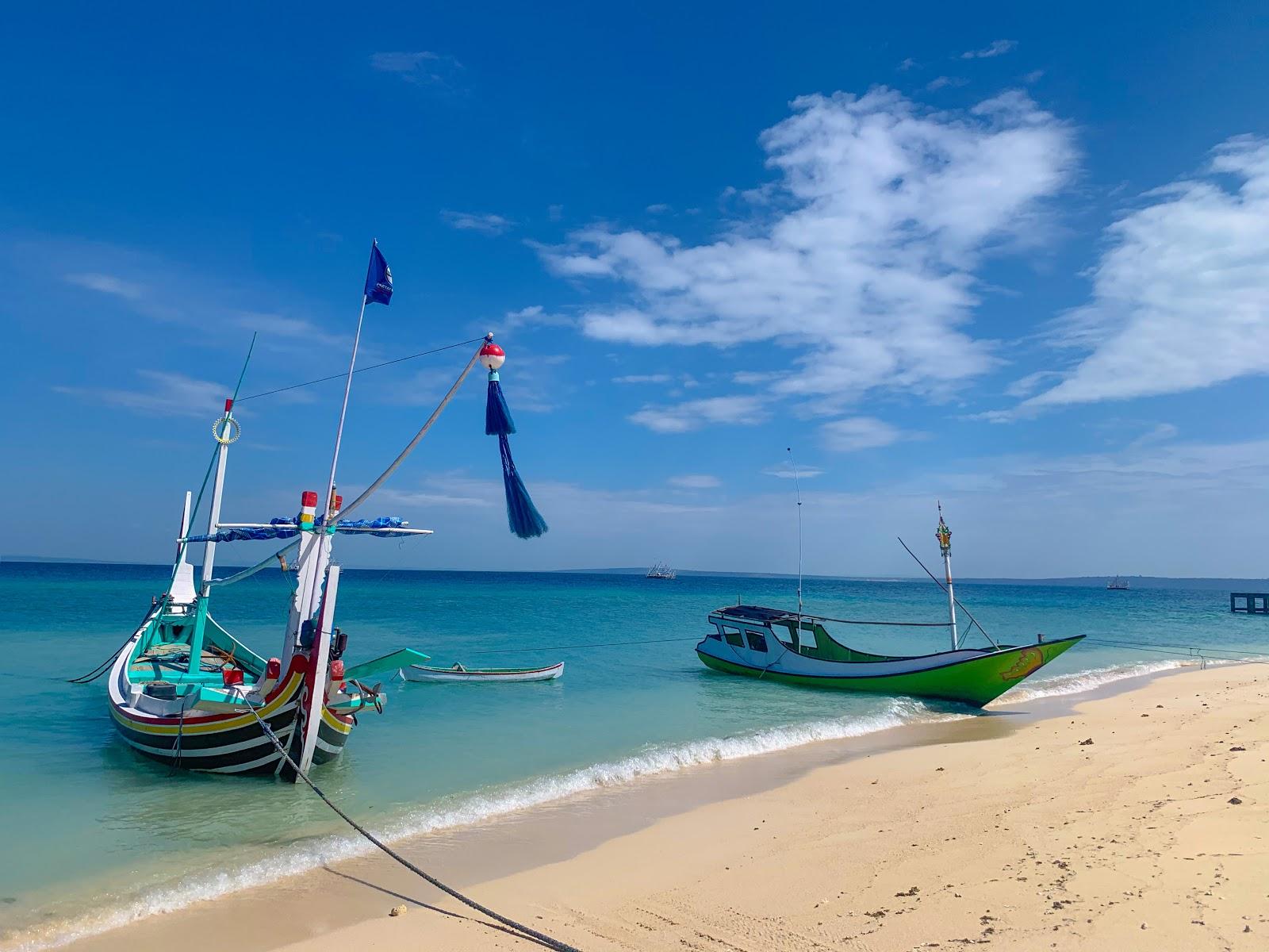 Sandee Gili Labak Island