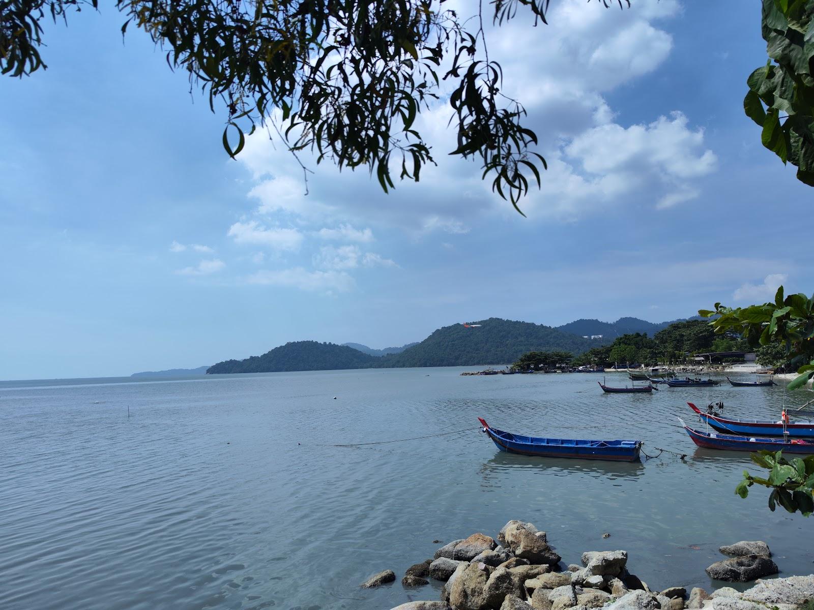 Sandee Pantai Esen Photo