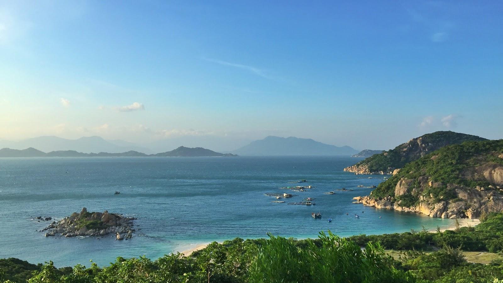 Sandee Old House Beach-Binh Ba Island