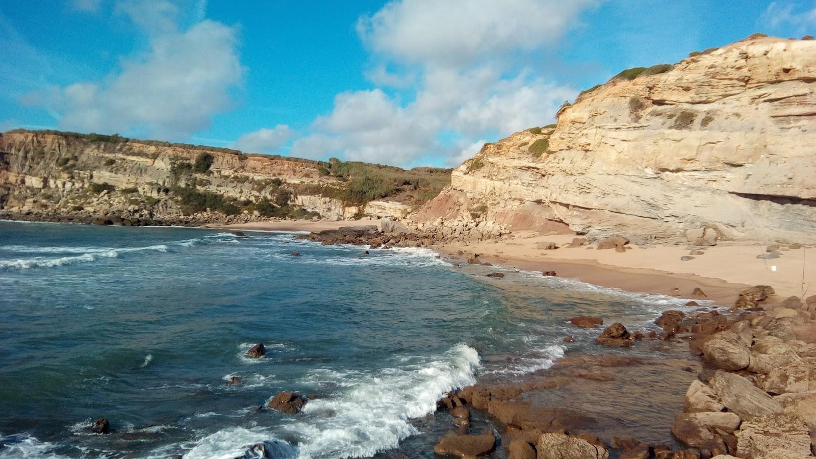 Sandee Praia De Vale Pombas Photo