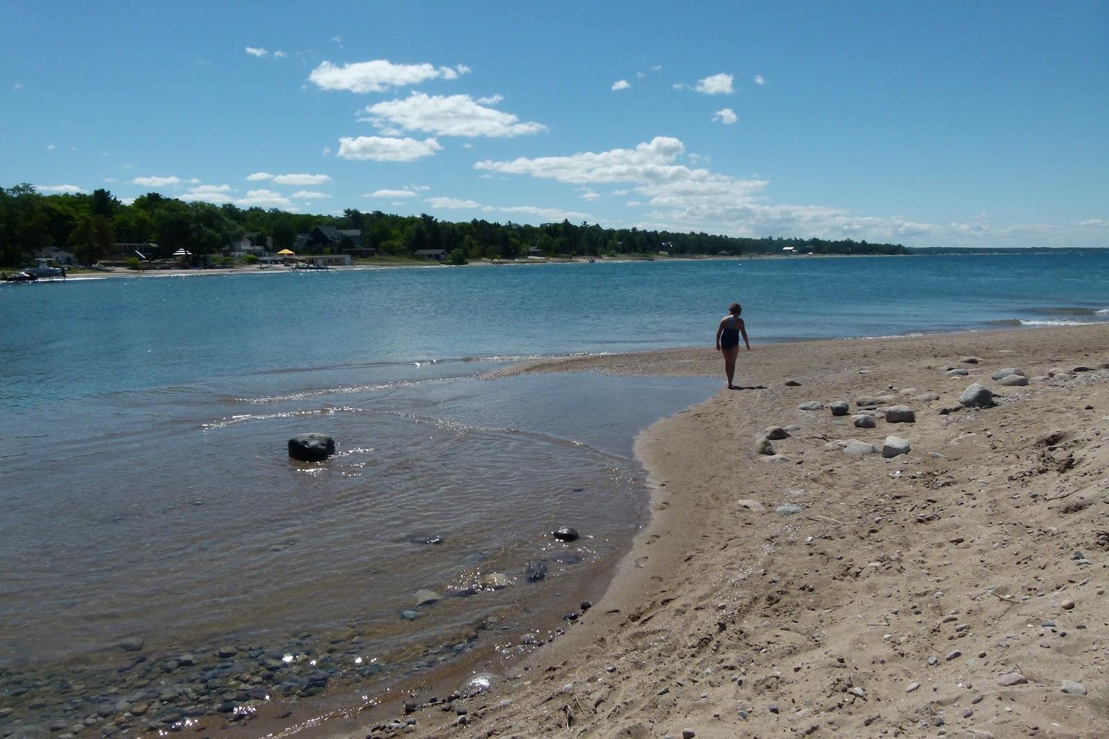 Sandee Dow Bay Photo