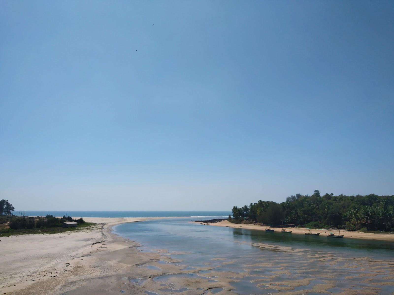 Sandee Taramumbari Beach