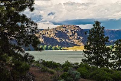 Sandee - Steamboat Rock Trailhead