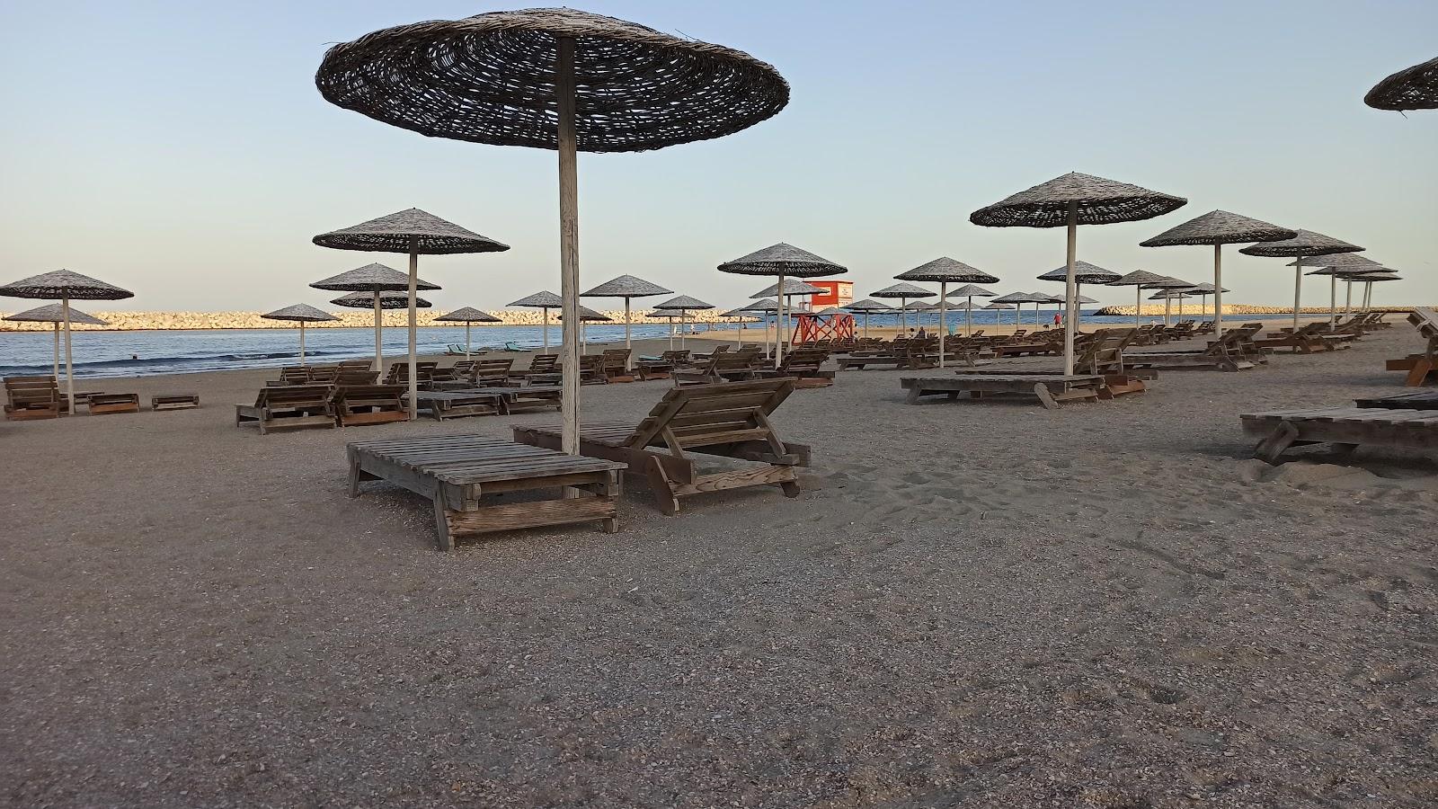 Sandee Moon Beach