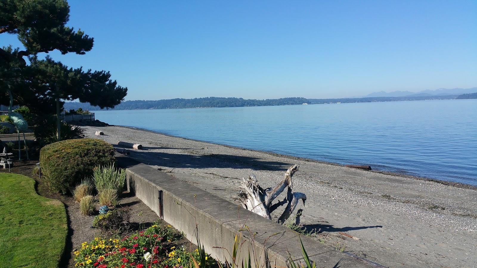 Sandee Brace Pt Shoreline Street End