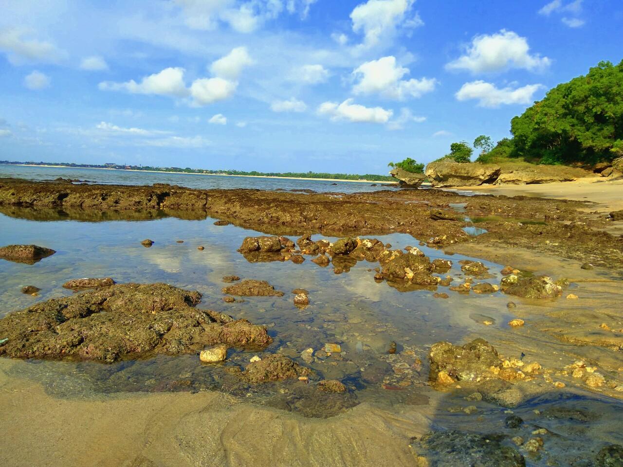 Sandee Pantai Mimpi Pondok Pemuda Photo