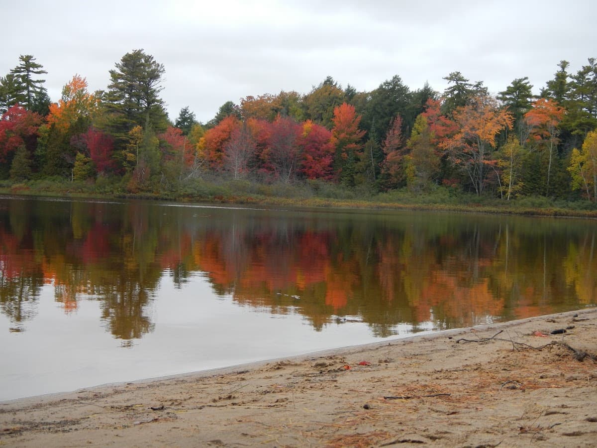 Sandee Deer Lake Roadside Park Photo