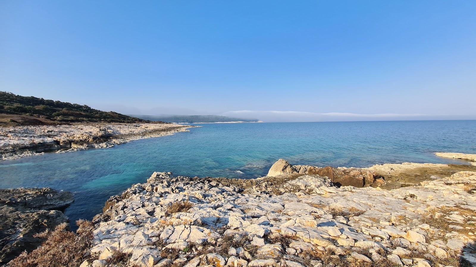 Sandee Beach Spiljuga