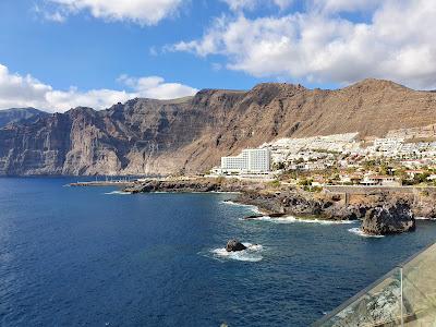 Sandee - Playa de los Guios