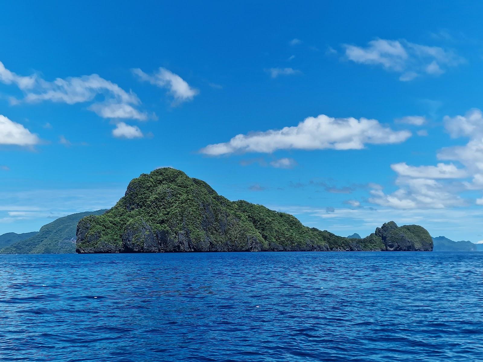 Sandee Helicopter Island Photo