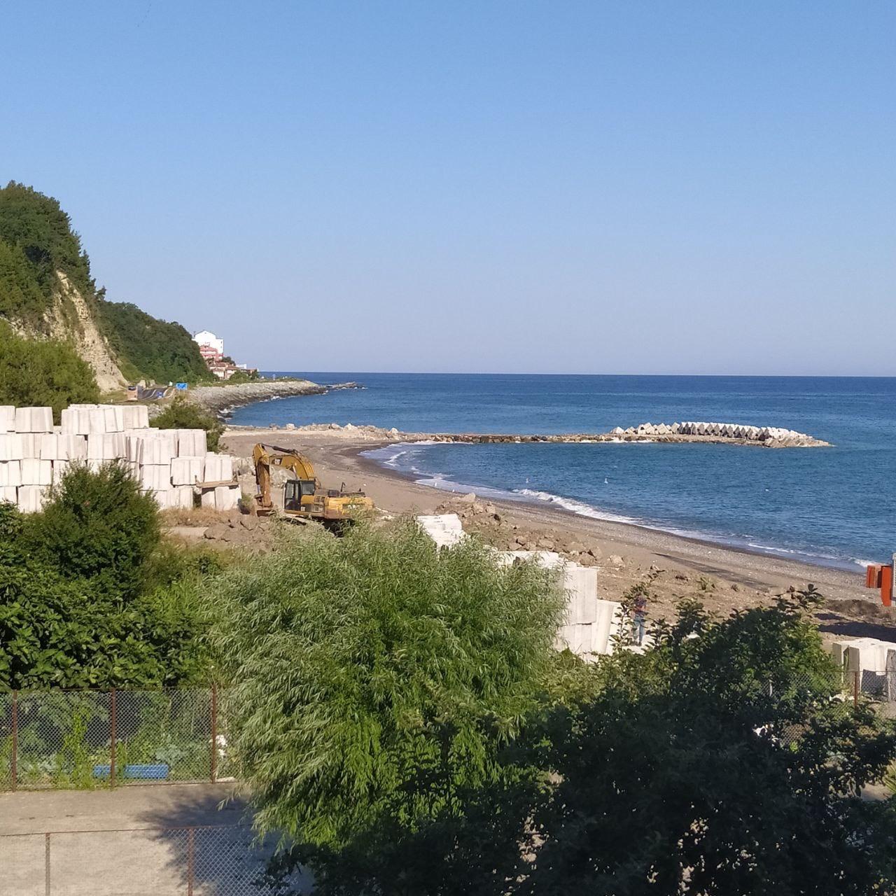 Sandee Toza Beach