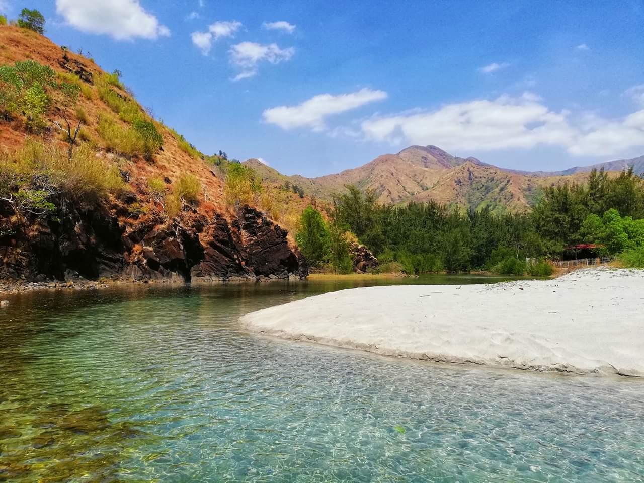 Sandee Talisayen Cove