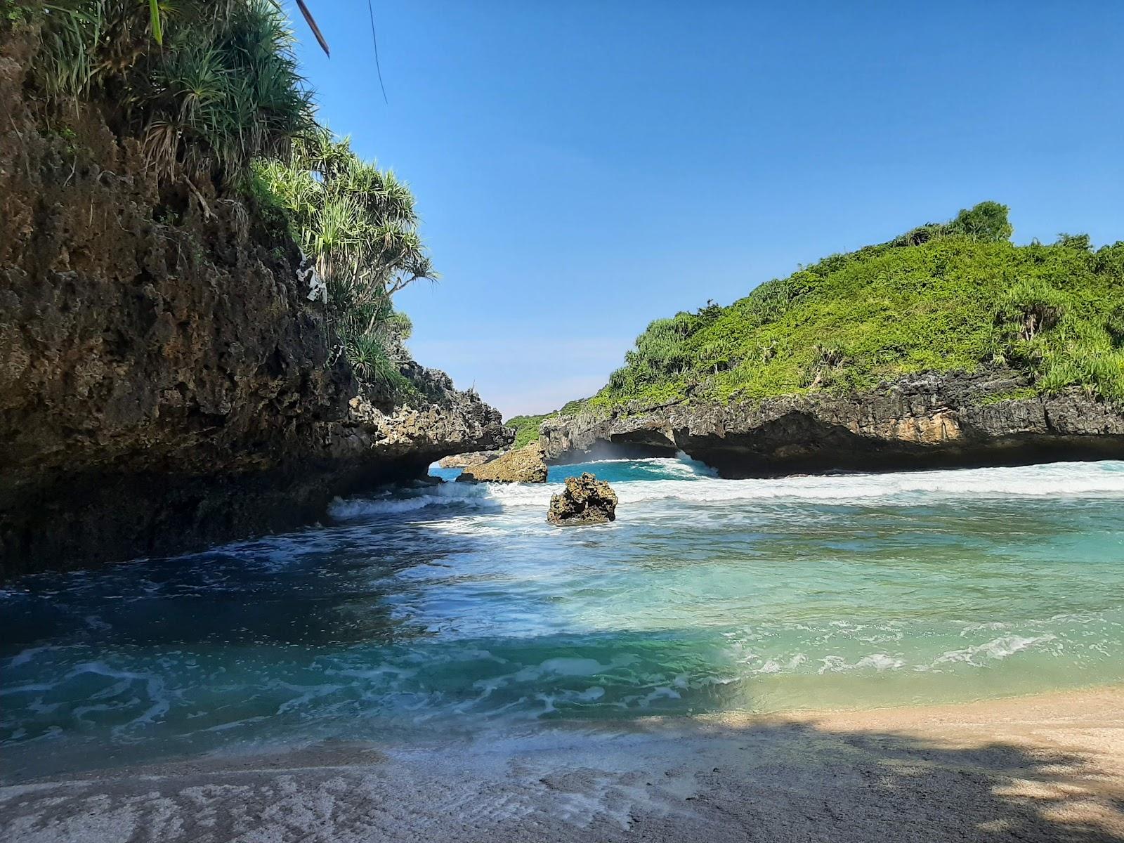 Sandee Sedahan Beach