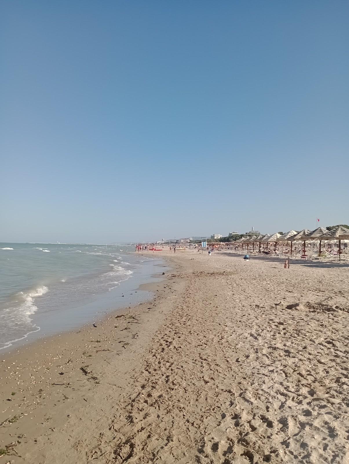 Sandee Mamaia Beach Photo