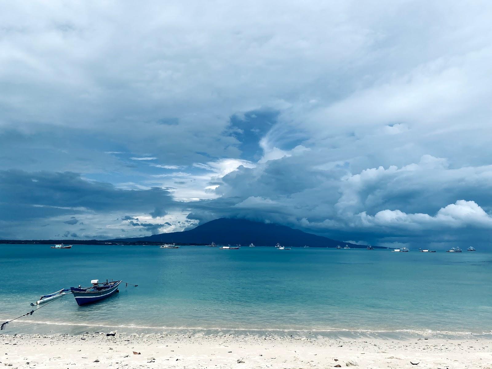 Sandee Pantai Sampiran